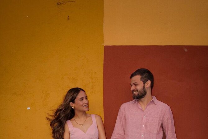 Paparazzi staff in San Miguel de Allende - Key Points