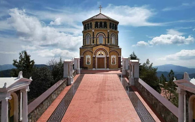 PAPHOS: Troodos Mountains "Monasteries & Villages" by coach - An In-Depth Look at the Troodos Mountains Tour