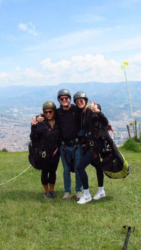 Paraglide over beautiful Medellin - Key Points