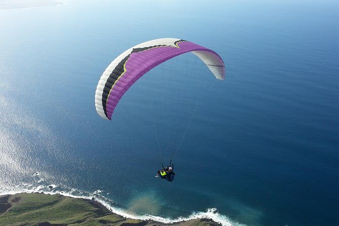 Paragliding First Class - Soaring Over Lanzarote: A Detailed Look at Paragliding First Class