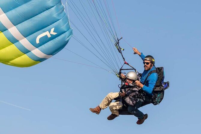 Paragliding Flight in Nazaré - Paragliding Flight in Nazaré: Soaring High Above Portugal’s Atlantic Coast
