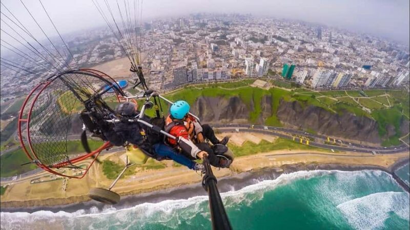 Paragliding flight with a private pilot in Costa Verde-Lima - The Itinerary in Detail