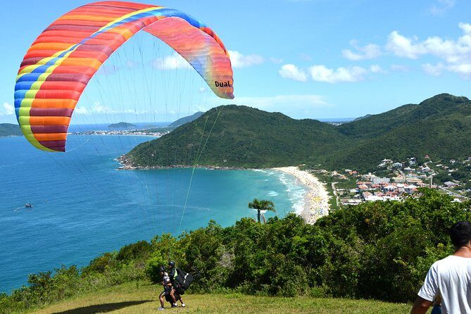Paragliding flight with instructor in Florianópolis - The Sum Up