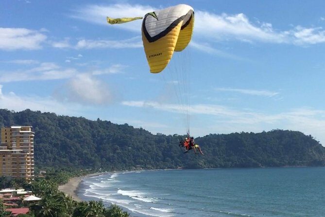 Paragliding Paramotor Tandem Flights in Jaco - What You Can Expect on Your Flight