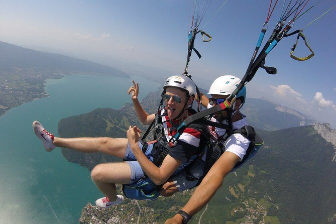 Paragliding Performance flight over the magnificent Lake Annecy - FAQ