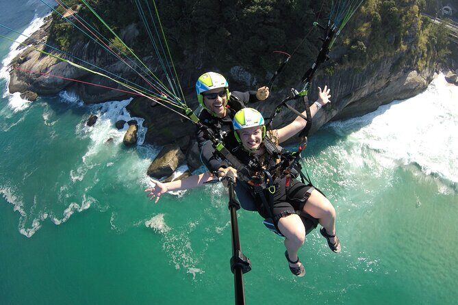 Paragliding Rio De Janeiro with BOMVOO.rio - Paragliding Rio De Janeiro with BOMVOO.rio: A Flight You Wont Forget