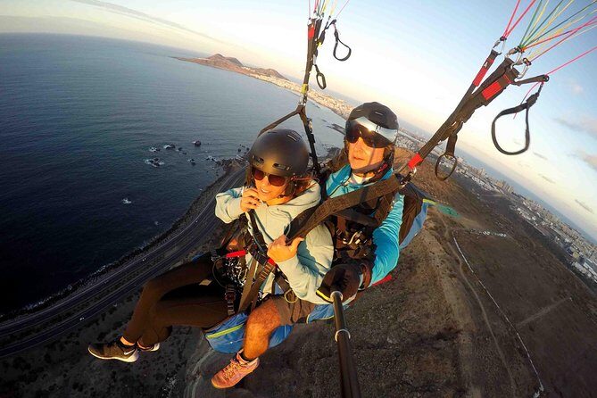Paragliding Tandem Flight in Las Palmas de Gran Canaria - An In-Depth Look at the Paragliding Tandem Flight