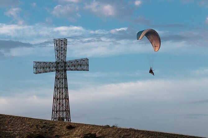 Paragliding tandem flights in Georgia - The Allure of Paragliding in Georgia