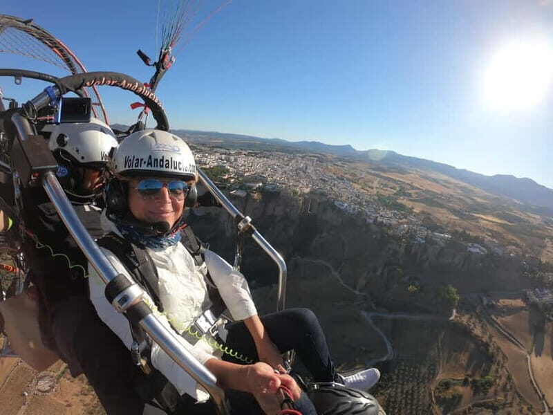 Paramotor flight in Ronda (Málaga), near Marbella - An In-Depth Look at the Ronda Paramotor Experience