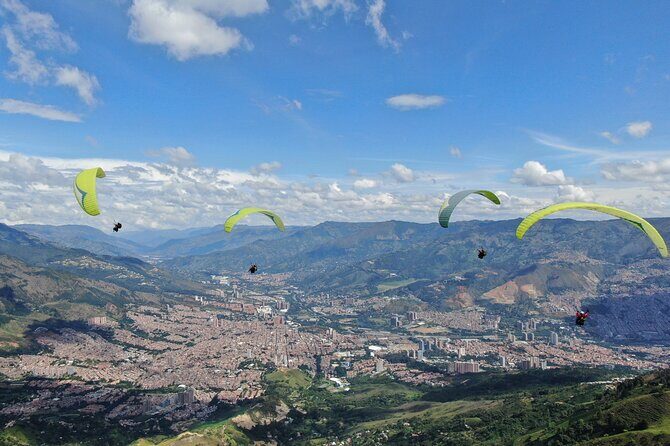 Parapente Zona De Vuelo En Medellín - Parapente Zona De Vuelo En Medellín: Soar Above the City