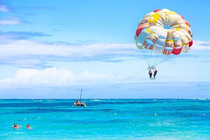 Parasailing Adventure in Punta Cana - A Closer Look at the Parasailing Experience in Punta Cana