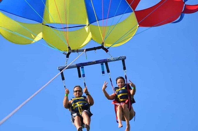 Parasailing and Flyboarding Experience in Uvero Alto - FAQ