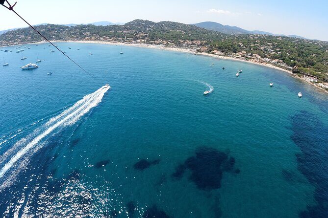 Parasailing flight two people, in Mandelieu-Cannes - The Authentic Appeal of Parasailing Along the French Riviera