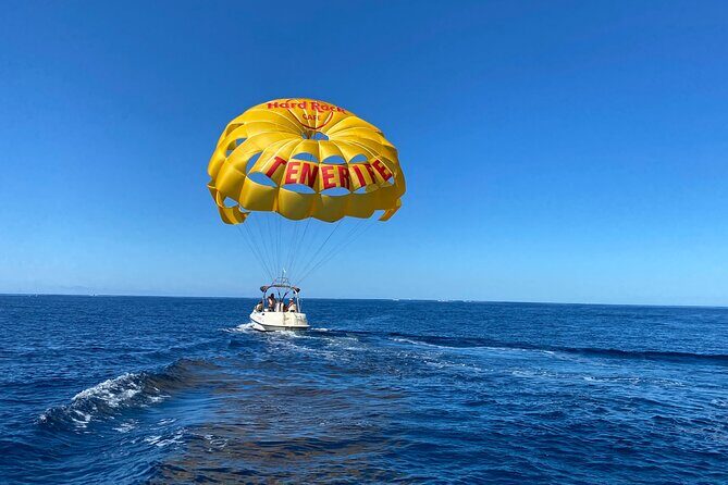 Parasailing flights on the coast of Adeje in Tenerife - Key Points