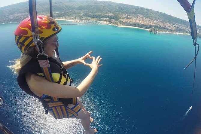 Parasailing Single Flight to Tropea in Small Group - Key Points