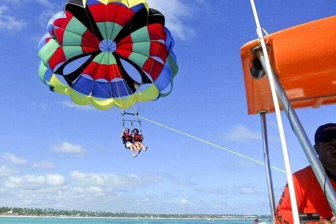 Parasailing Tour in Punta Cana - An In-Depth Look at the Parasailing Experience in Punta Cana