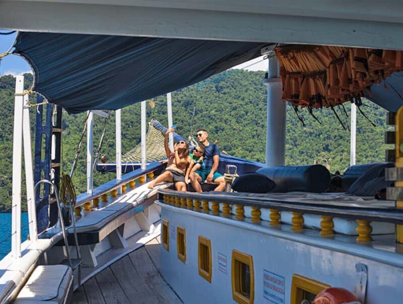 Paraty Bay: Islands & Beaches Boat Tour with Snorkeling - Paraty Bay: Islands & Beaches Boat Tour with Snorkeling — A Detailed Review