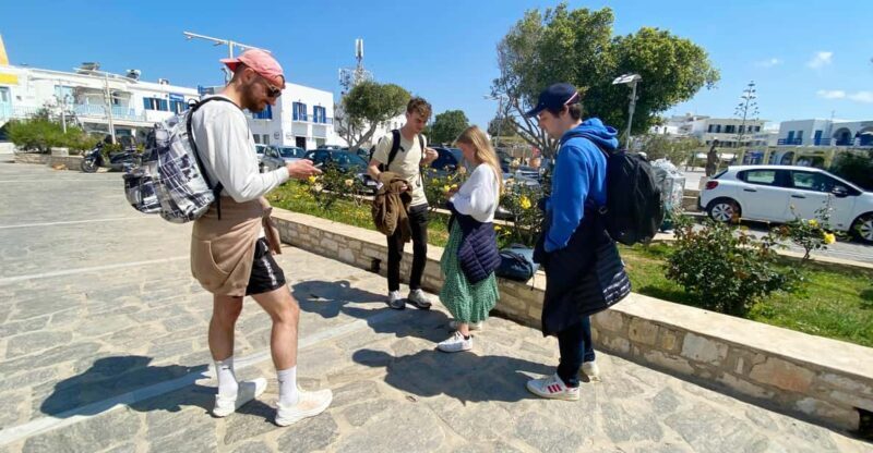 Parikia: Family Hercules Treasure Hunt & Tour w/ Food Stops - Exploring Parikia Through the Hercules Treasure Hunt