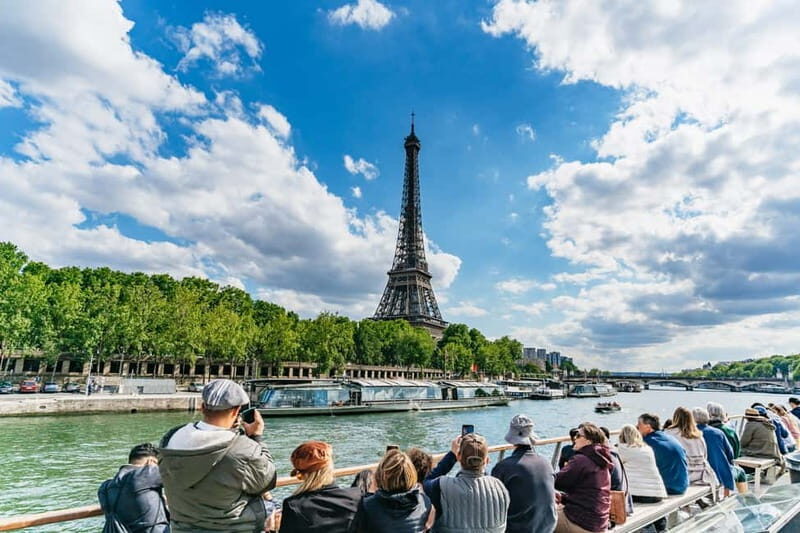 Paris: 1-Hour Seine Cruise departing from the Eiffel Tower - Key Points