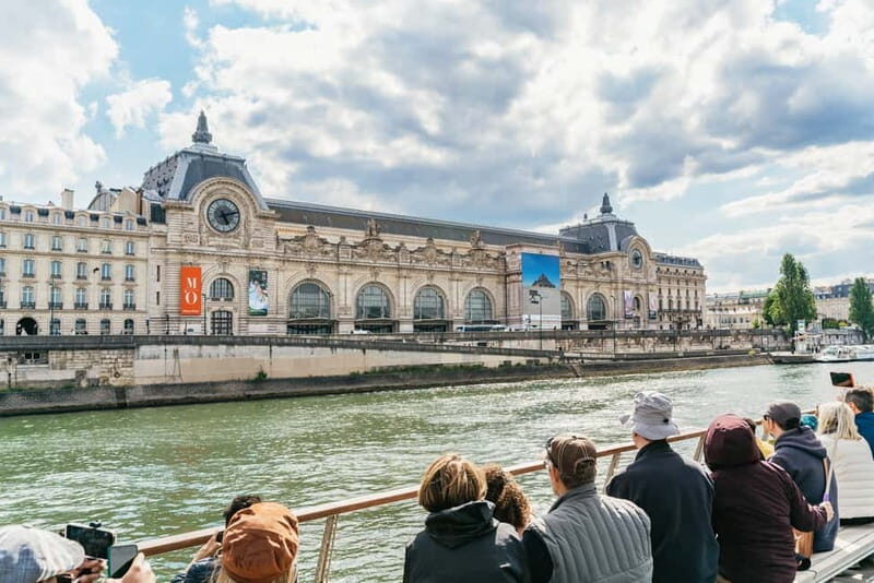 Paris: 1-Hour Seine Cruise departing from the Eiffel Tower - Frequently Asked Questions