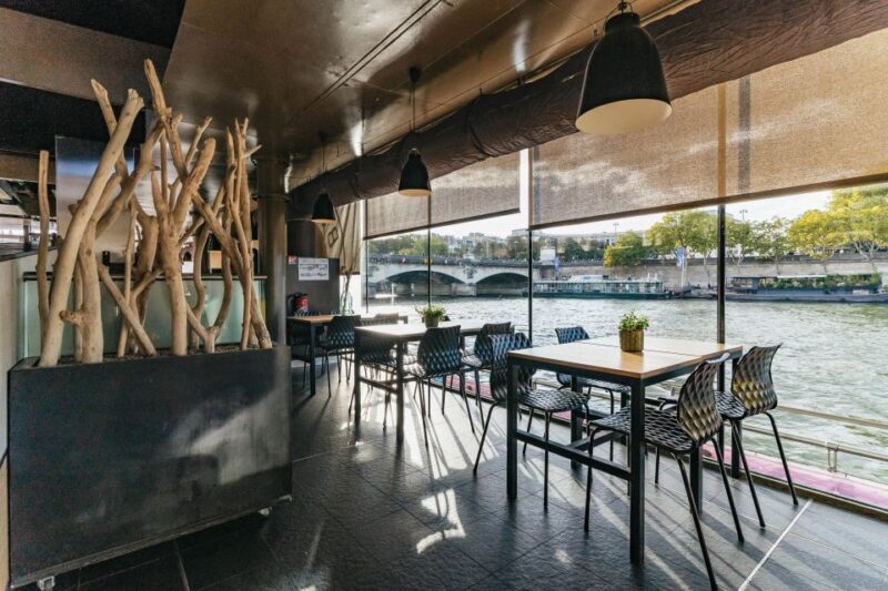 Paris: 1-Hour Sightseeing Cruise and 3-Course Bistro Dinner - FAQ