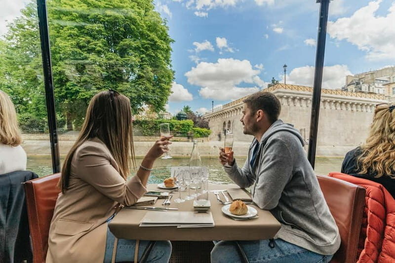 Paris: 2-Hour River Seine Lunch Cruise with 3-course-menu - The Route and Landmarks