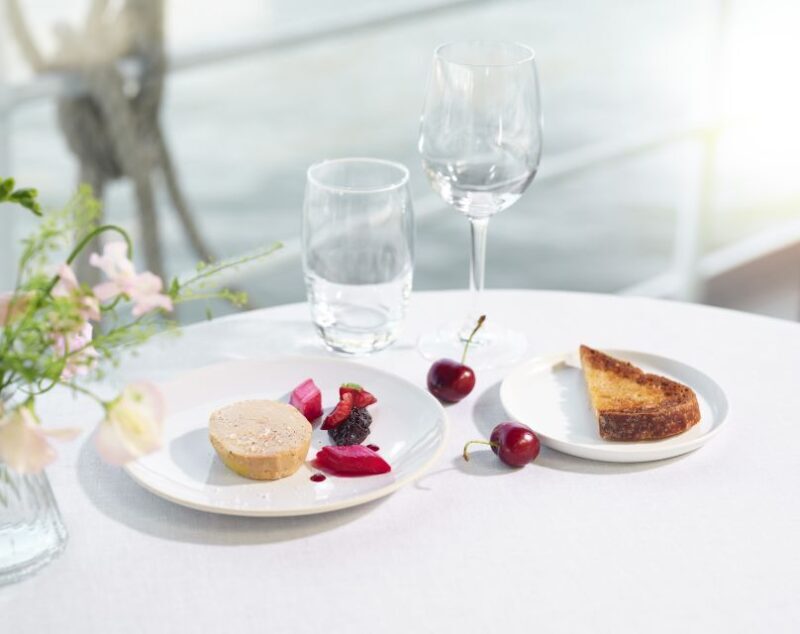 Paris: 3-Course-Dinner Cruise with Wine on the Seine River - FAQ