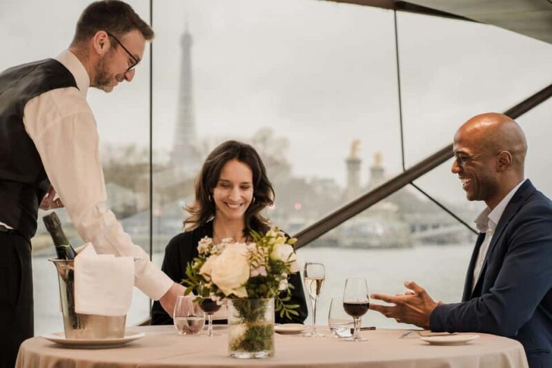 Paris: 4-Course Dinner Cruise on Seine River with Live Music - Who Will Love This Experience?
