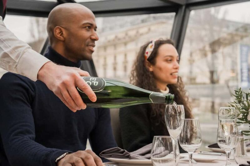 Paris: 4-Course Dinner Cruise on Seine River with Live Music - Practical Details & Tips