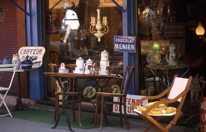 Paris Antiques Market Insider's Tour in Extra-Small Group - Discover Paris’s Legendary Flea Market in an Intimate Group