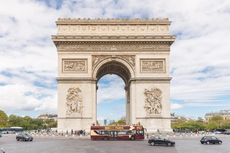 Paris: Arc de Triomphe Ticket & Big Bus Hop-on Hop-off Tour - The Route and Major Stops