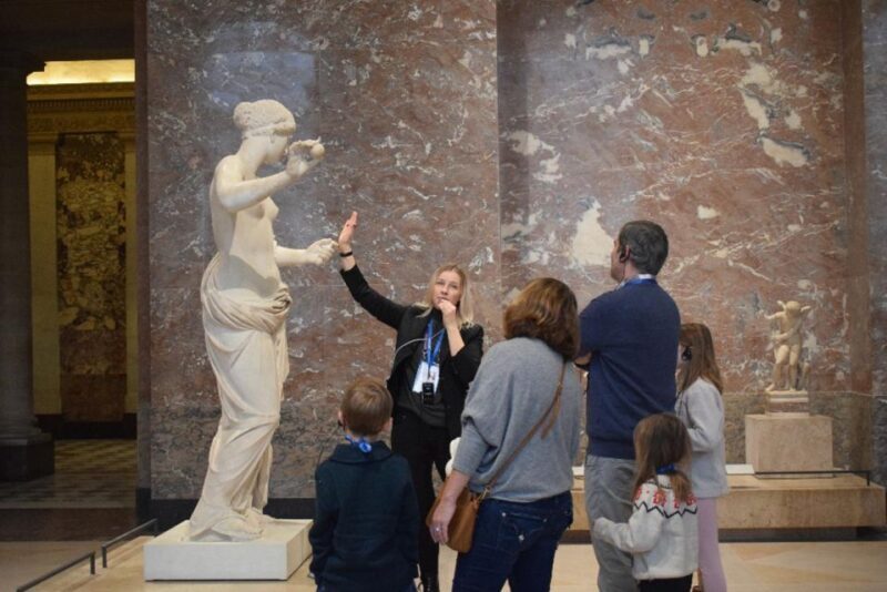 Paris: Best of the Louvre Guided Tour with Pre-booked Ticket - The Experience in Detail