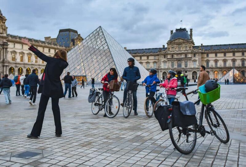 Paris: Bike Tour of Iconic Sights Along the Seine - Key Points
