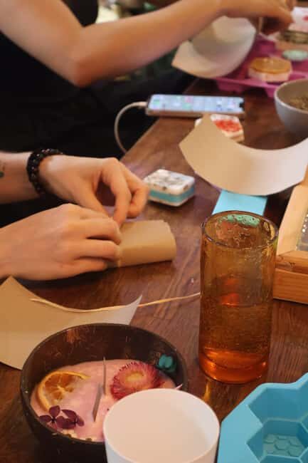 Paris: Botanical handmade soap workshop (Melt and pour soap) - Comparing to Similar Experiences
