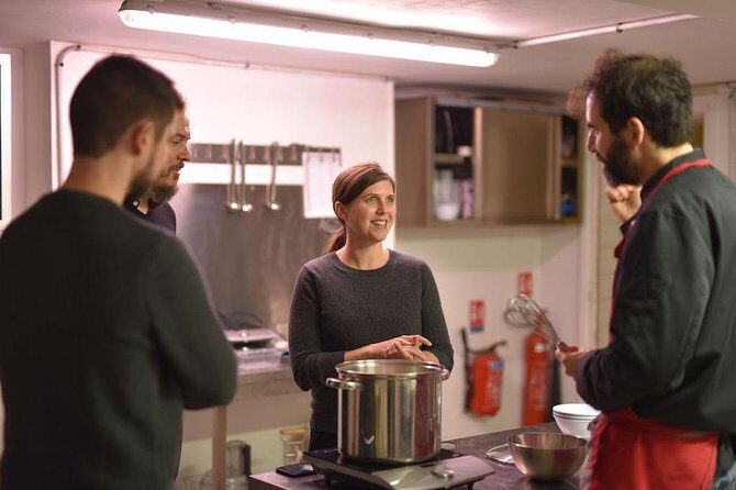 Paris Cheesemaking Workshop including Wine and Cheese Tasting with an Expert - FAQs about the Paris Cheesemaking Workshop