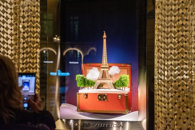 Paris Christmas Lights Small Group Walking Tour with Local Guide - Authentic Experiences and Local Insights