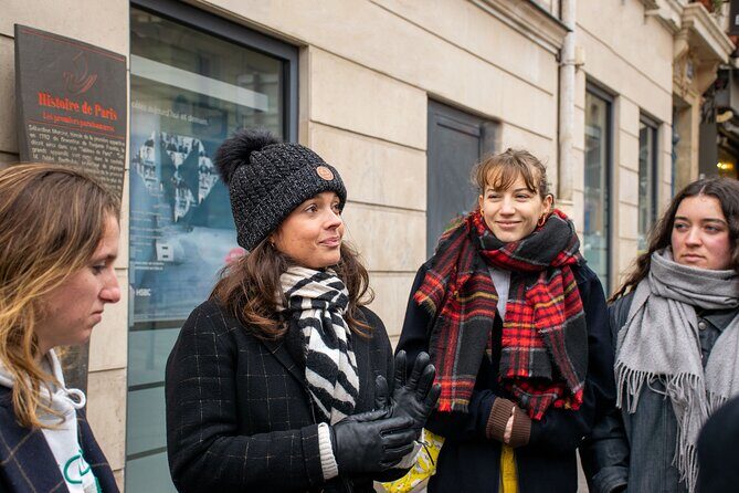Paris Christmas Lights Small Group Walking Tour with Local Guide - FAQ