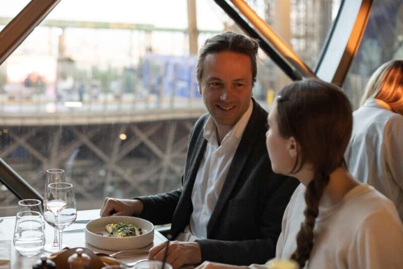 Paris: Christmas Lunch at Eiffel Tower with Panoramic Views - FAQs