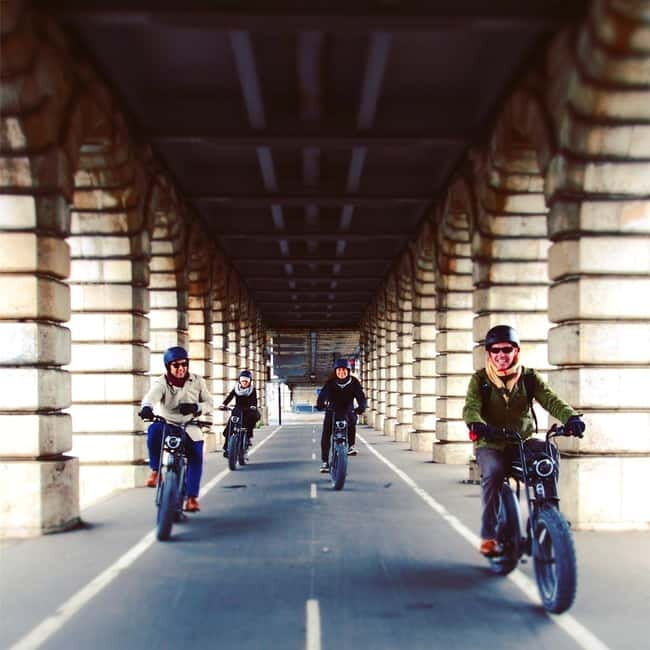 Paris: City Highlights Private Electric Bike Tour - Exploring the Parisian Streets on Two Wheels