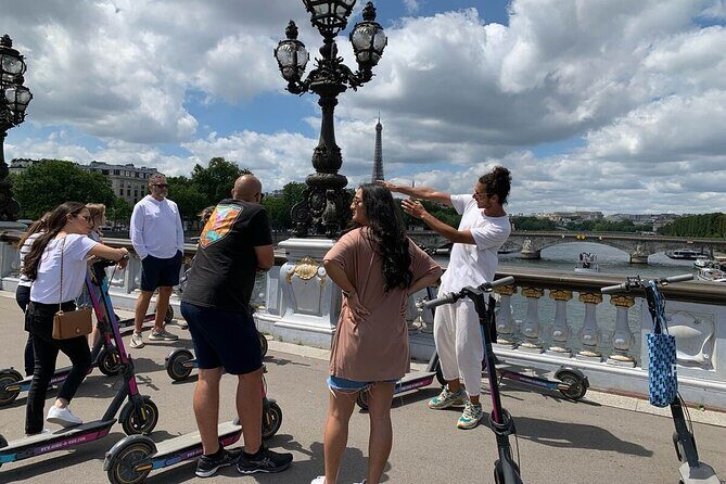 Paris City Tour by E-Scooter with Fun Guide (Small groups) - FAQ