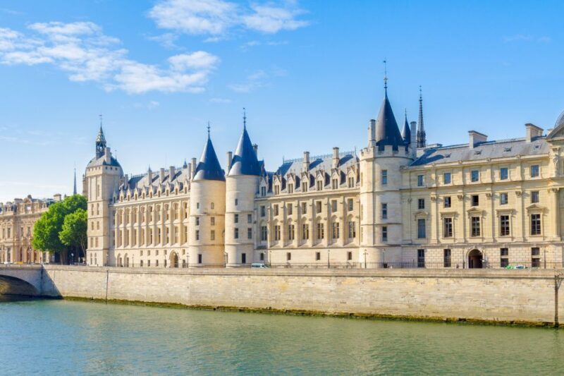 Paris: Conciergerie Ticket with Histopad - The Experience at a Glance: What to Expect