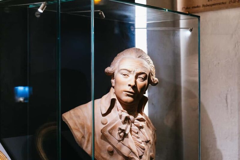 Paris: Conciergerie Ticket with Histopad - Who Should Consider This Tour?