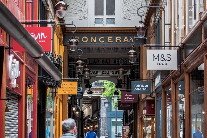 Paris Covered Passages Walking Tour plus Seine Cruise Option - Who Should Consider This Tour?