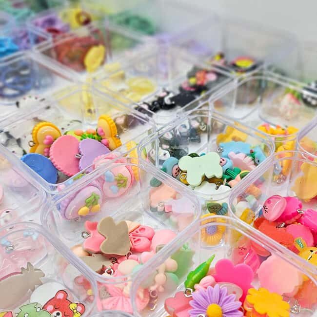 Paris: Create your phone strap, bag or keychain - Why This Experience Might Be Right for You
