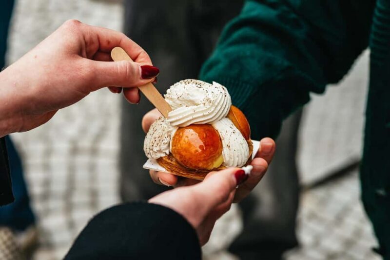 Paris: Curated Sweet Tour by a French Pastry School - Key Points