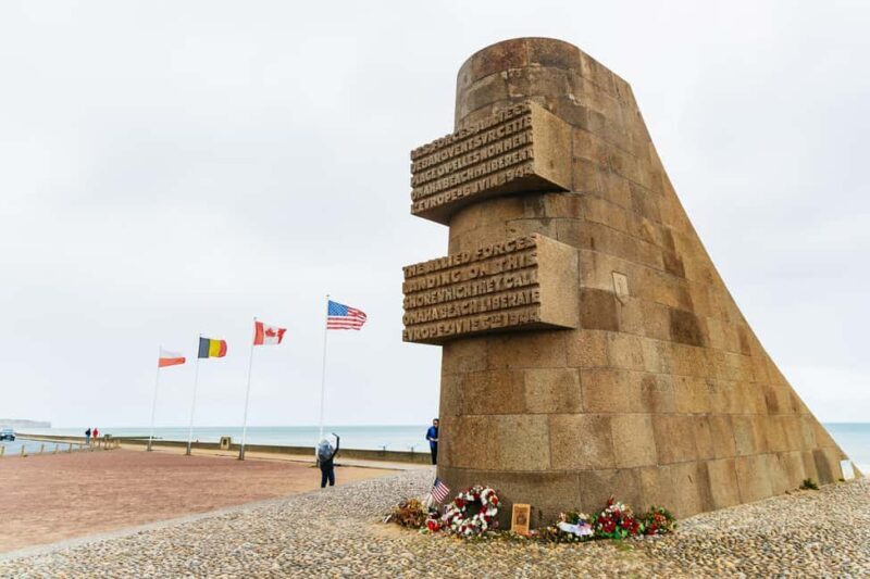 Paris: D-Day Landmarks and Mont Saint-Michel Guided Tour - Key Points