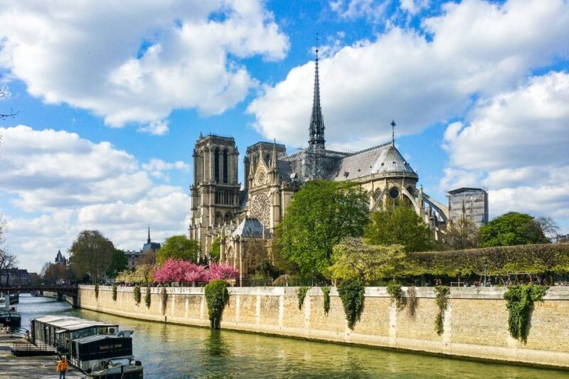 Paris: Day or Sunset Cruise with Drink, Ice Cream or Dessert - FAQ Section