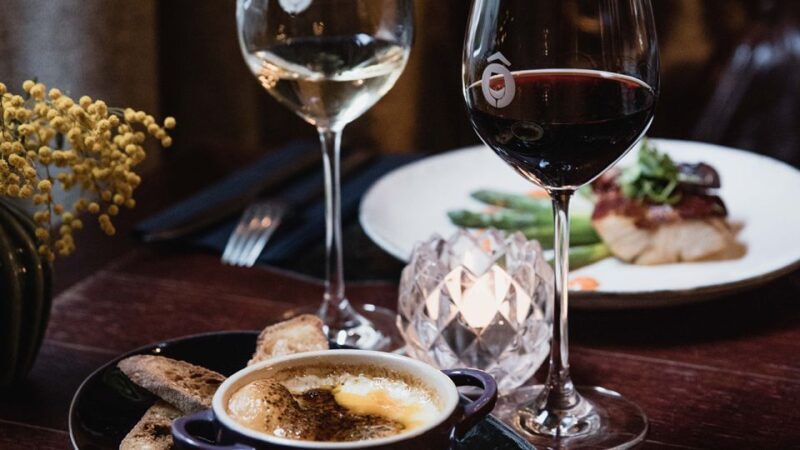 Paris: Dinner with Customized Wine Selection - Key Points