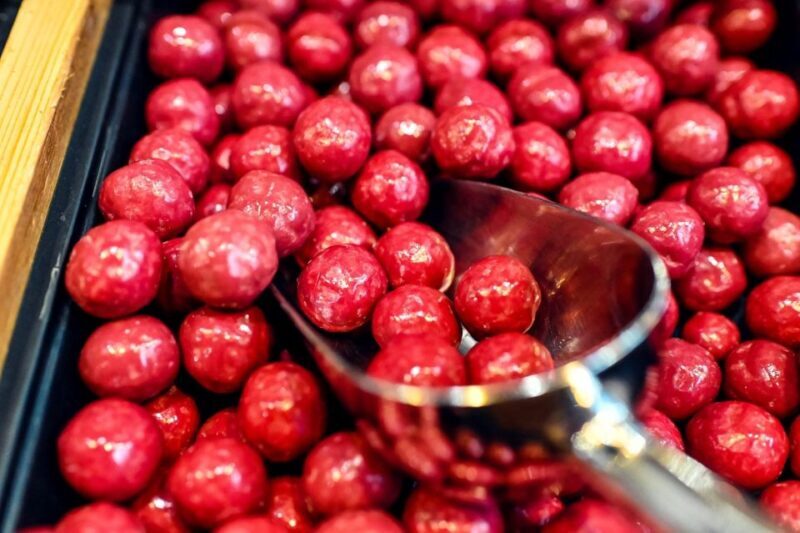 Paris: Discover Montmartre Desserts Food Tour with Tastings - Practical Tips for Your Tour Experience