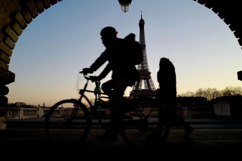 Paris E-Bike Private Tour: Discover the City in 3-hours - Frequently Asked Questions